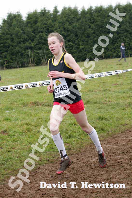 Harriet Knowles-Jones on her way to winning under-15 girls McCain World Cross Country Trials and Inter Counties.